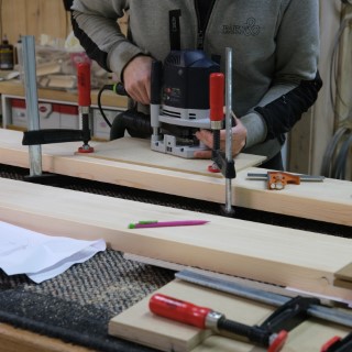 Fräsning av gångjärn med jigg